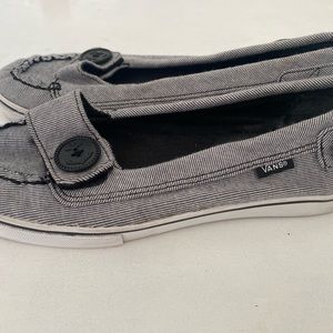 Women’s Vans Size 7